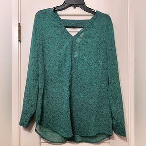 CABI Women's Green Floral Vine Bountiful Blouse Size Small